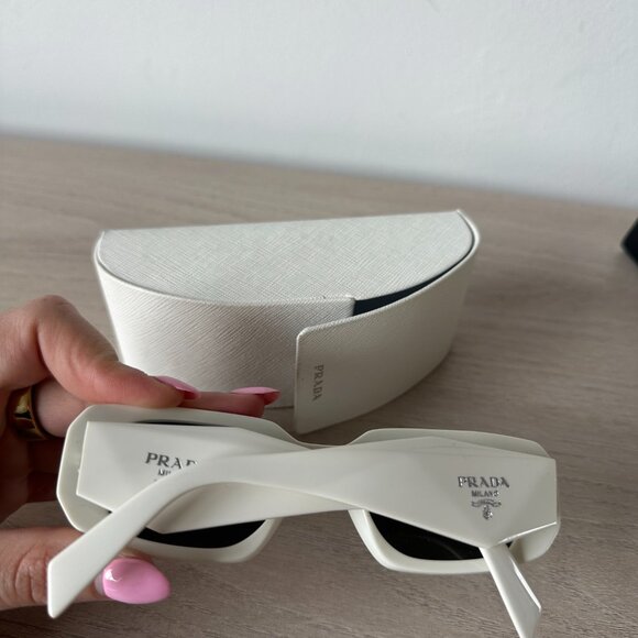 NWOT Prada SPR17W Symbole Sunglasses In Chalk White Geometric Design - Picture 10 of 11